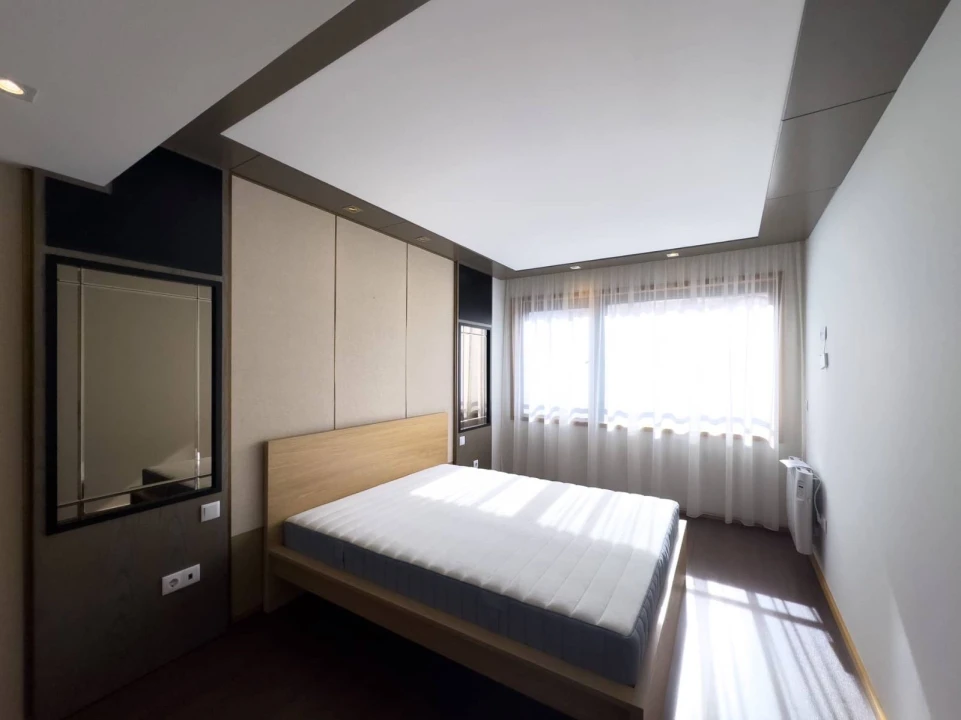 Apartamento T1 para Arrendamento em Arcozelo Foto 6