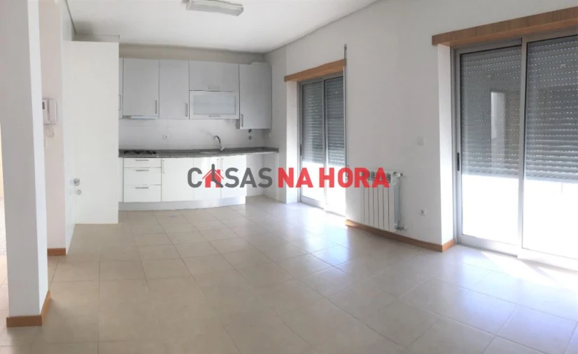 Apartamento T3 para Arrendamento em Viseu Foto 1