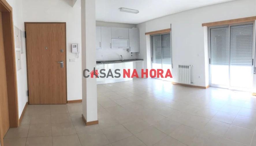 Apartamento T3 para Arrendamento em Viseu Foto 3