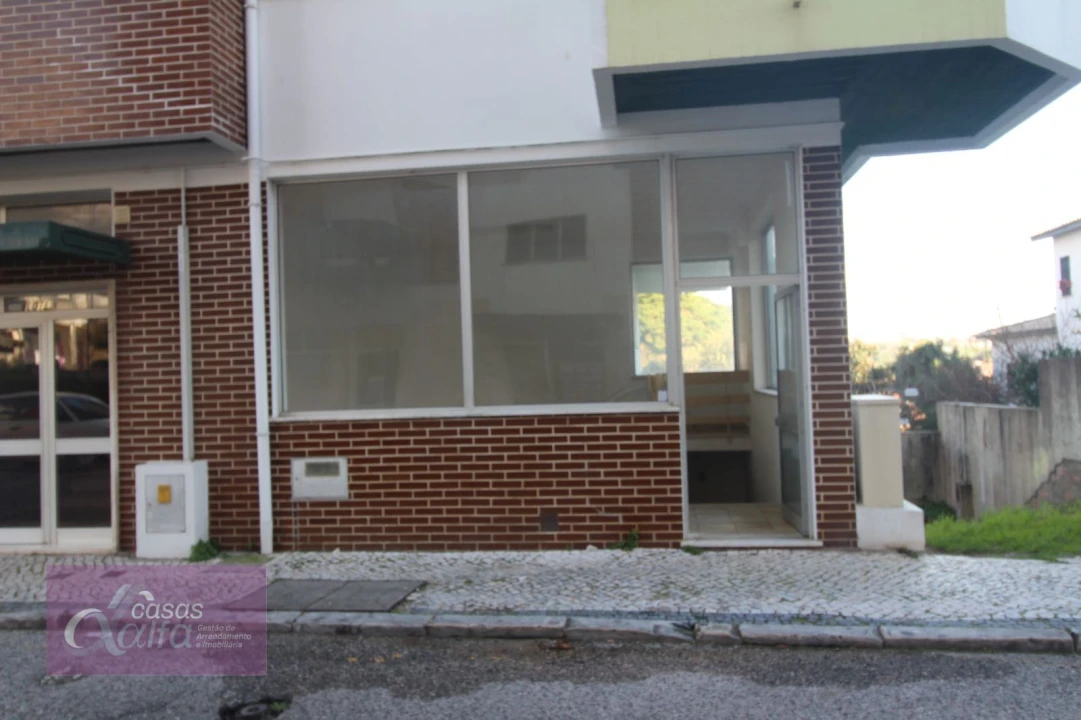 Loja para Arrendamento em Leiria, Pousos, Barreira e Cortes Foto 13