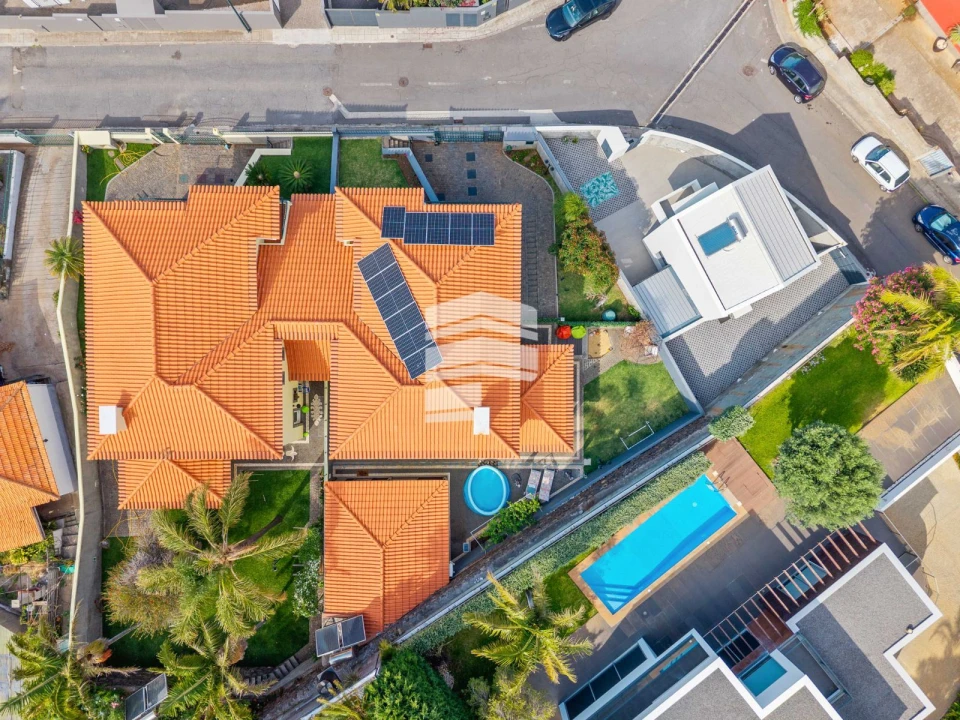 Moradia T5 para Venda em São Martinho Foto 4