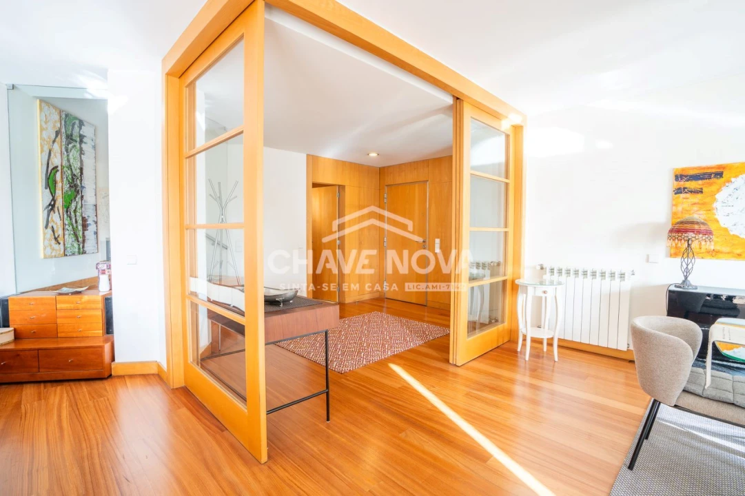 Apartamento T3 para Venda em Lordelo do Ouro e Massarelos Foto 9