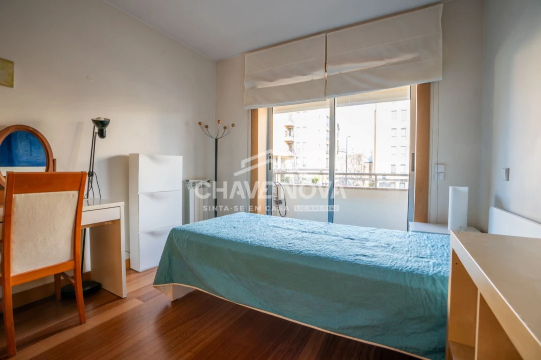 Apartamento T3 para Venda em Lordelo do Ouro e Massarelos Foto 23