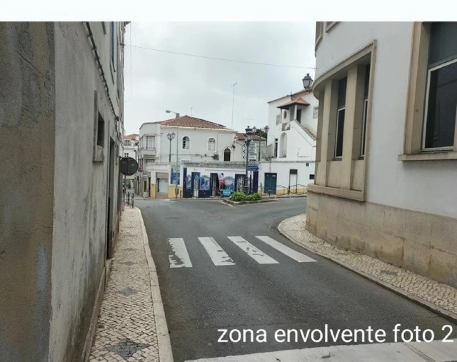 Loja para Venda em Torres Novas (Santa Maria, Salvador e Santiago) Foto 2