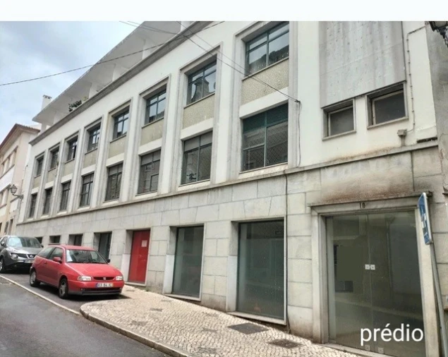 Loja para Venda em Torres Novas (Santa Maria, Salvador e Santiago) Foto 1