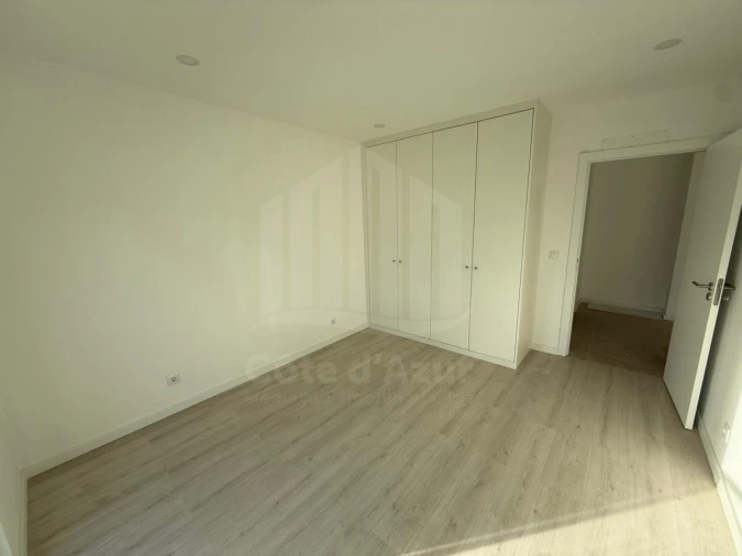 Apartamento T1 para Venda em Sesimbra (Santiago) Foto 6