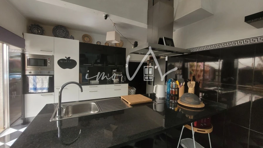 Moradia T4 para Venda em Tavarede Foto 4