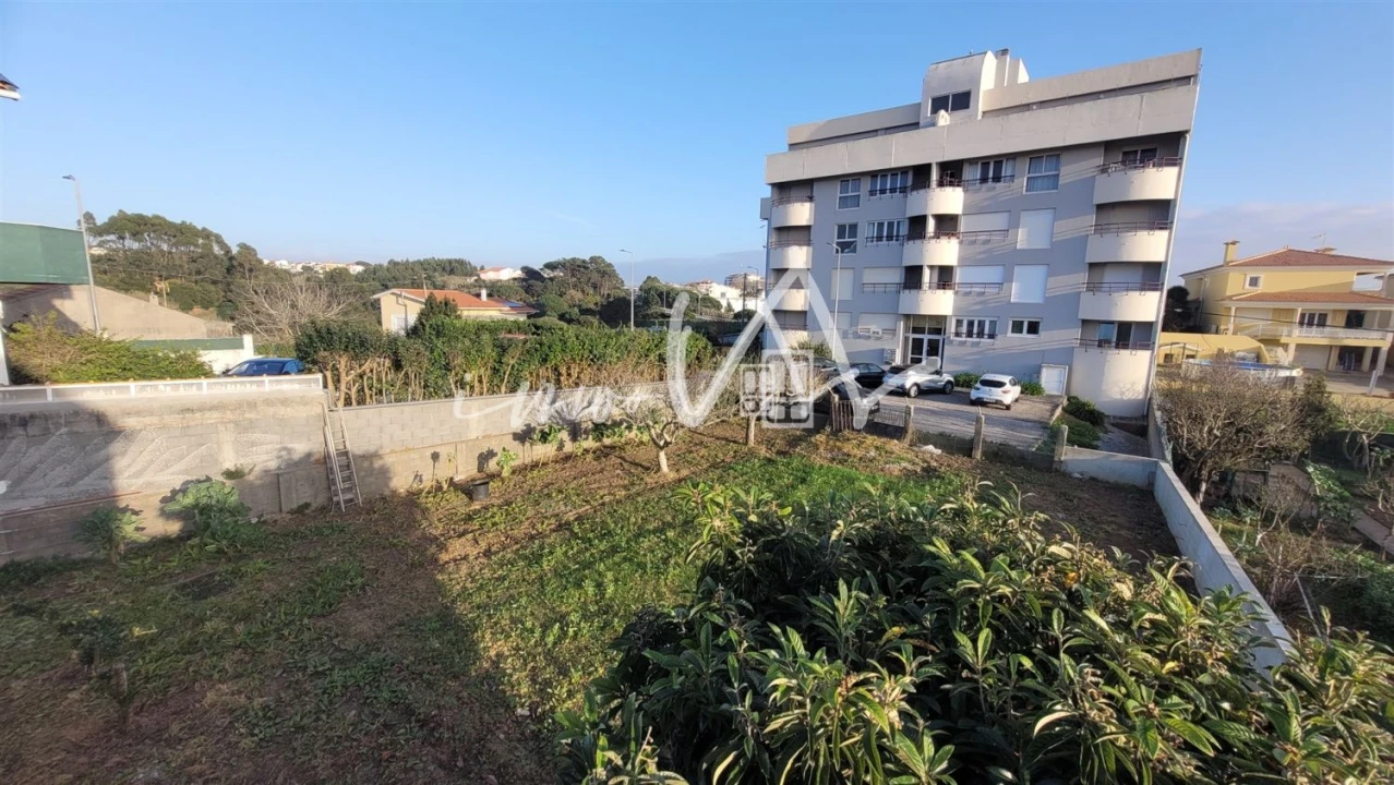 Terreno para Venda em Buarcos Foto 3