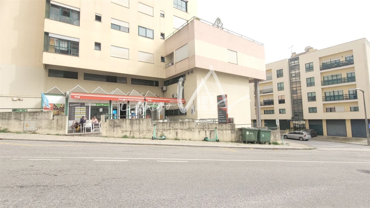 Loja para Trespasse em Eiras e São Paulo de Frades Foto 24