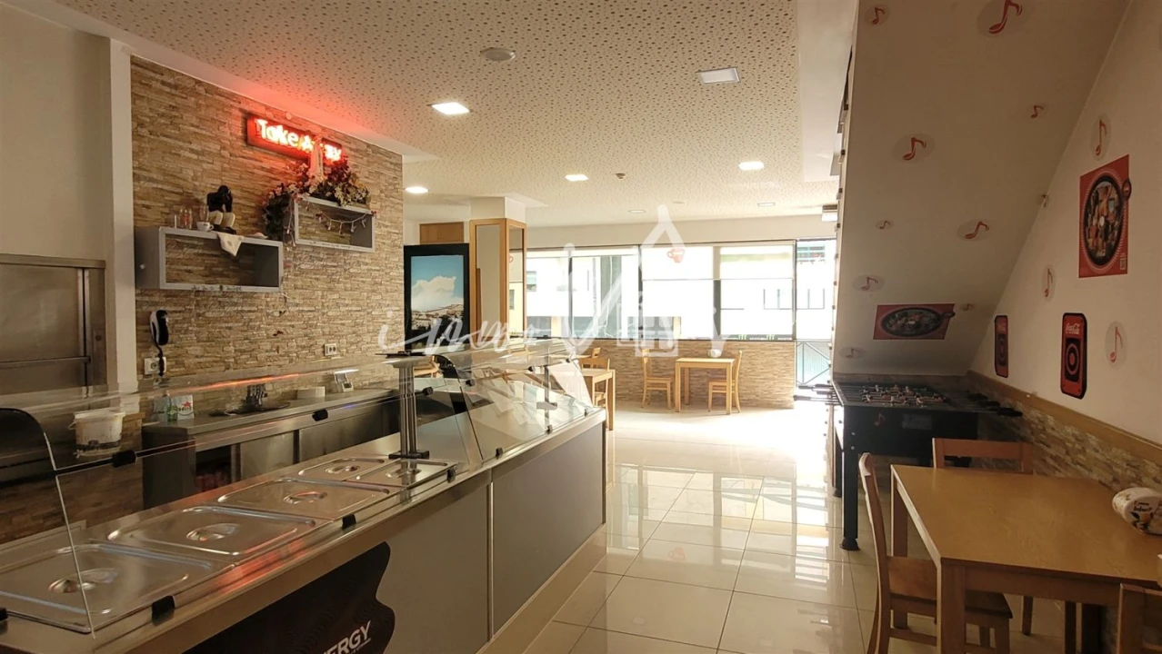 Loja para Trespasse em Eiras e São Paulo de Frades Foto 1