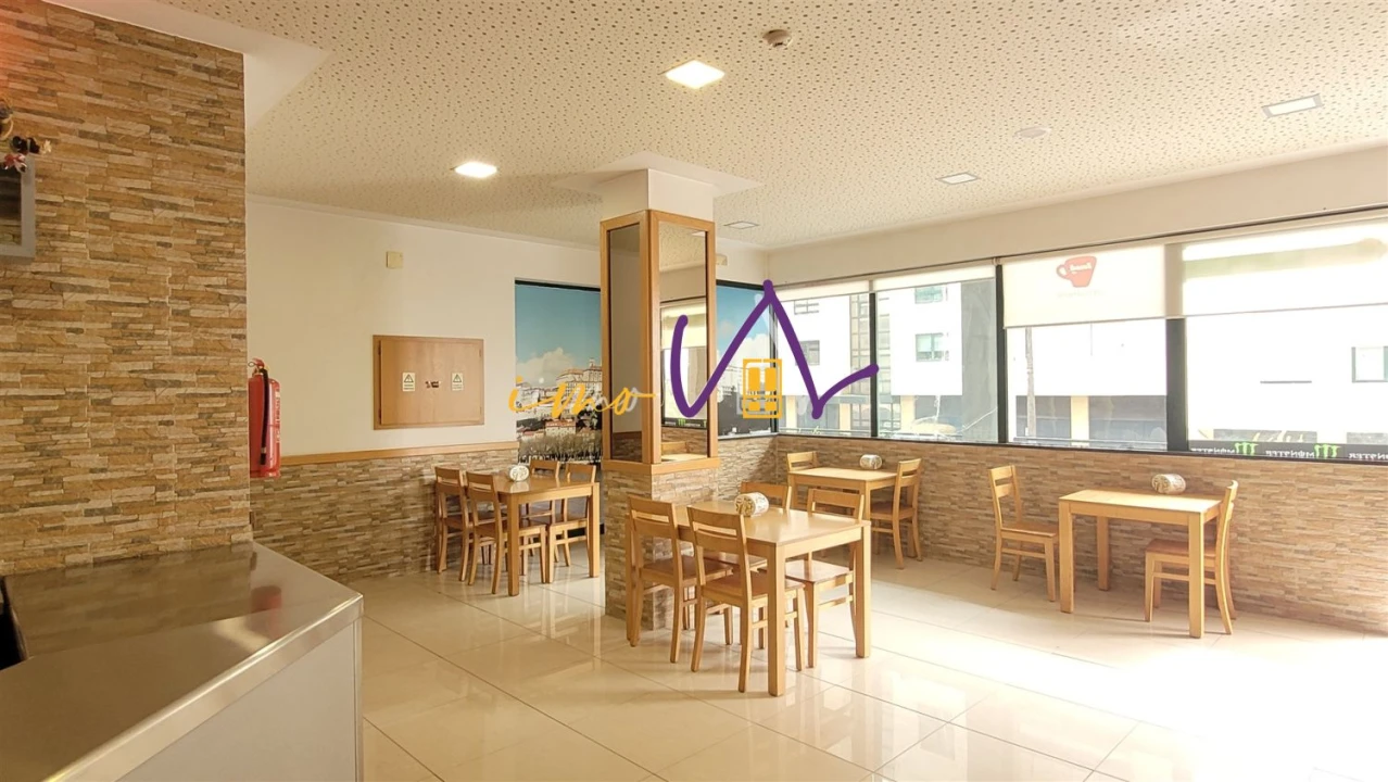 Loja para Trespasse em Eiras e São Paulo de Frades Foto 2