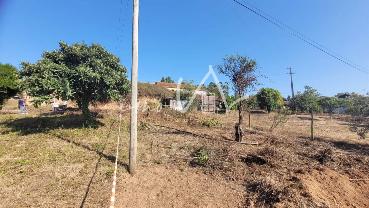 Moradia T2 para Venda em Vacariça Foto 1