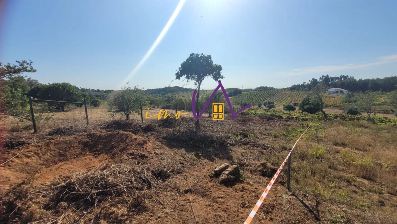 Moradia T2 para Venda em Vacariça Foto 2