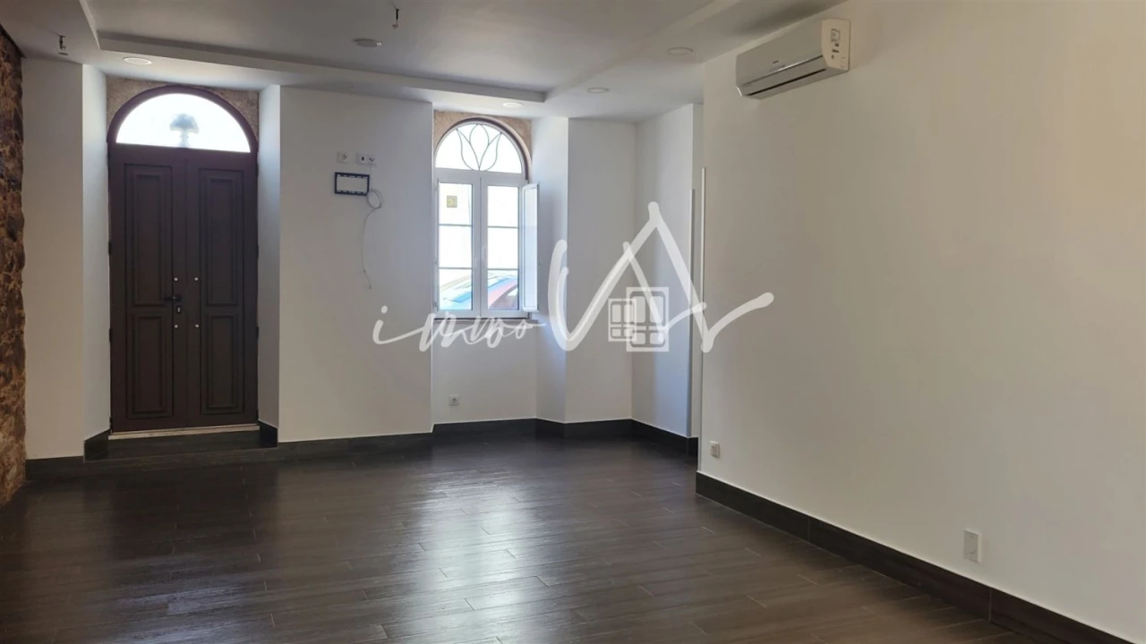 Moradia T9 para Venda em Buarcos Foto 11