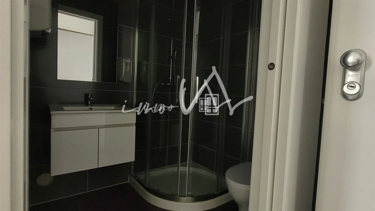 Moradia T9 para Venda em Buarcos Foto 40