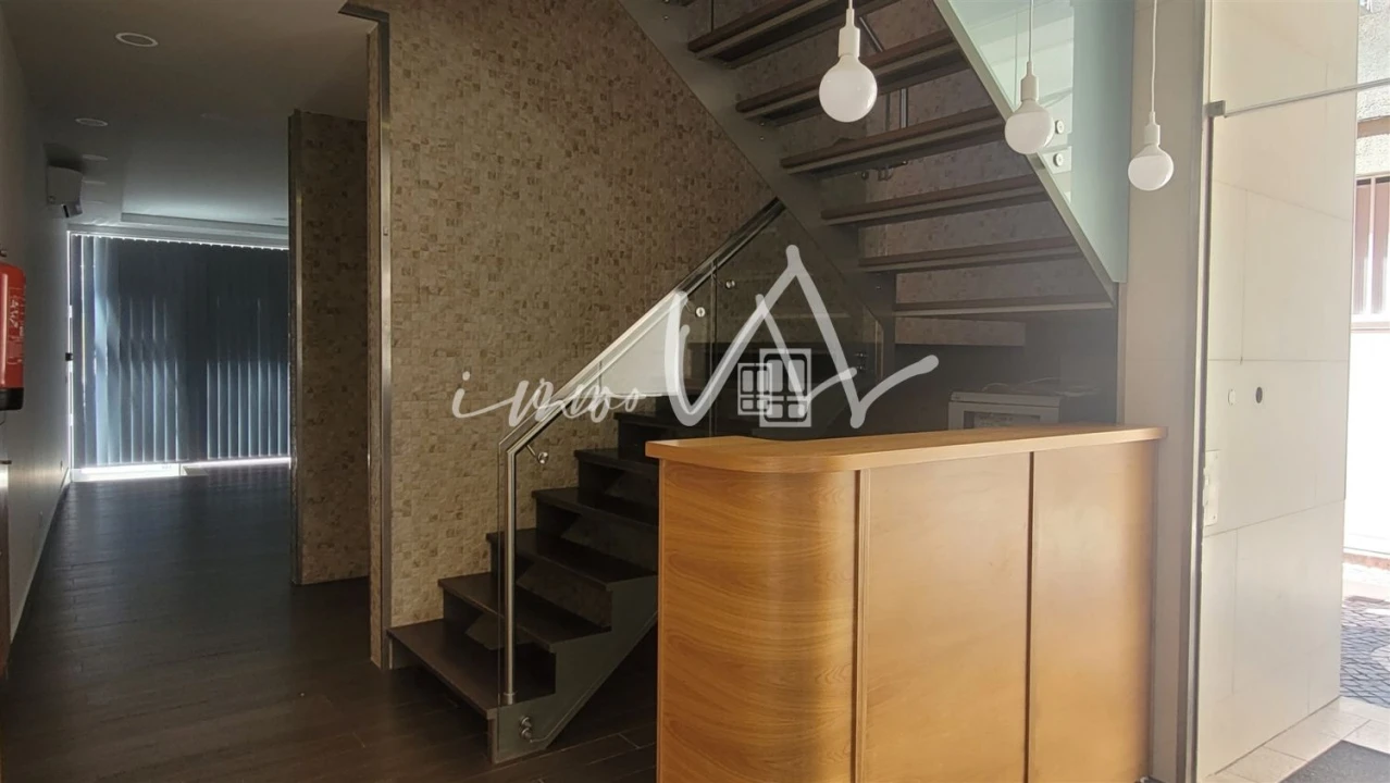 Moradia T9 para Venda em Buarcos Foto 13