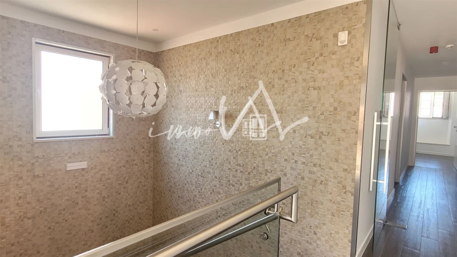 Moradia T9 para Venda em Buarcos Foto 49