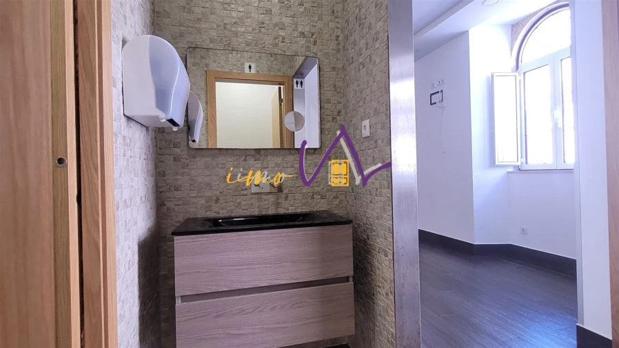 Moradia T9 para Venda em Buarcos Foto 8