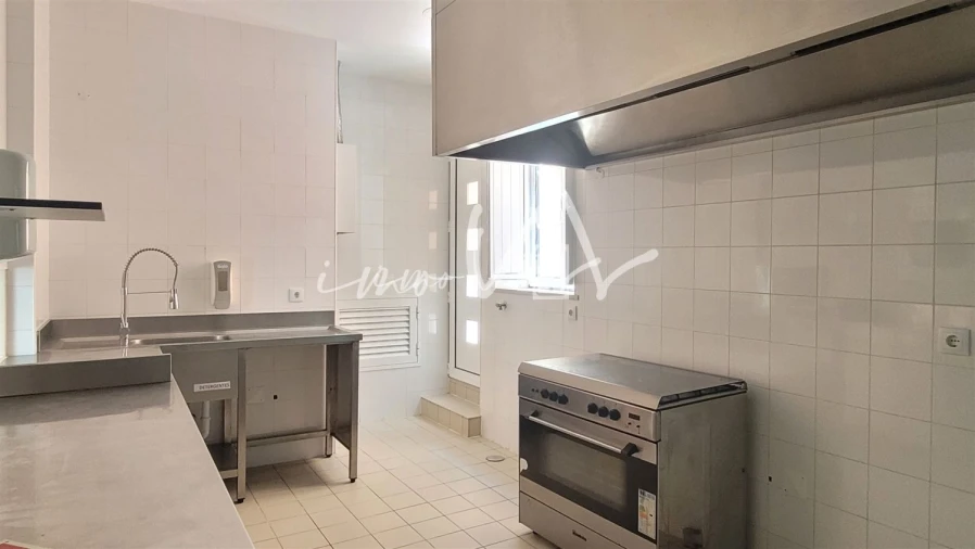 Moradia T9 para Venda em Buarcos Foto 15