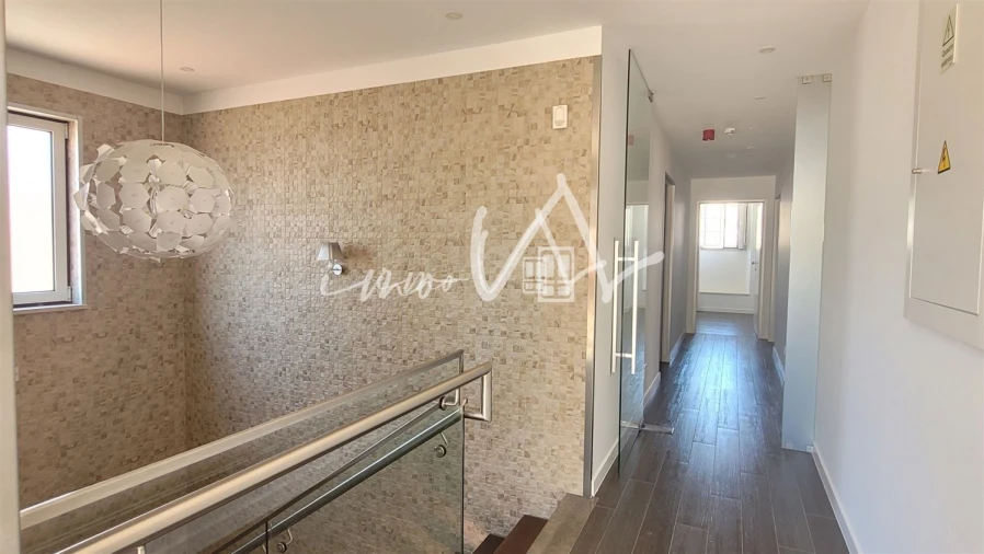 Moradia T9 para Venda em Buarcos Foto 50