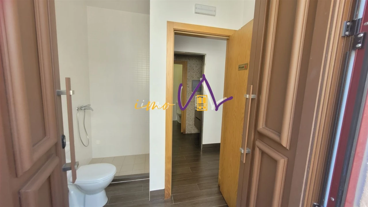 Moradia T9 para Venda em Buarcos Foto 9