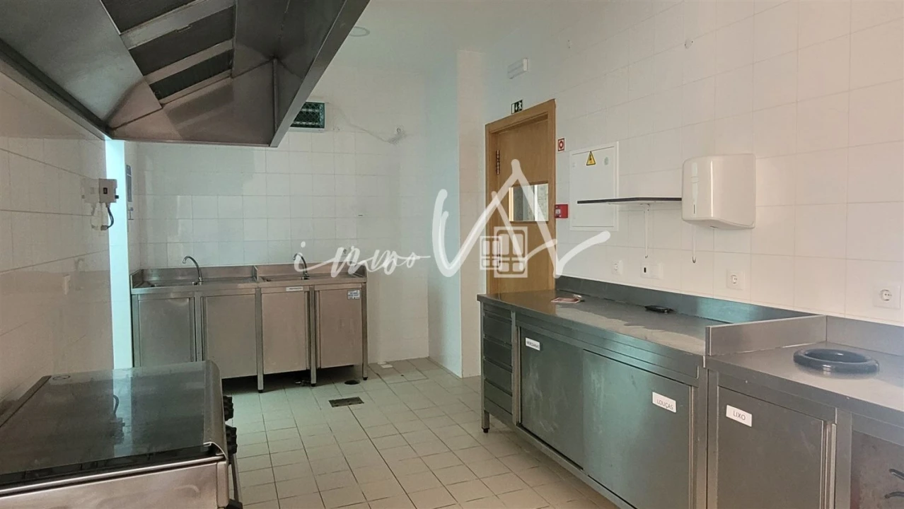 Moradia T9 para Venda em Buarcos Foto 17