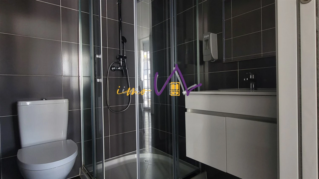 Moradia T9 para Venda em Buarcos Foto 45