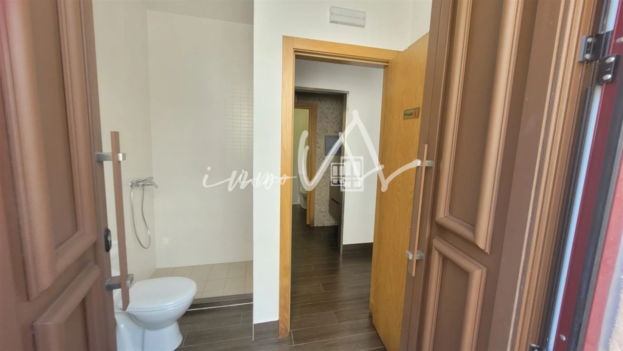 Moradia T9 para Venda em Buarcos Foto 9