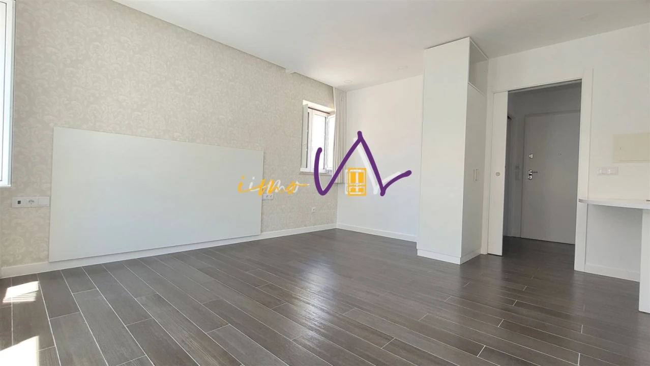 Moradia T9 para Venda em Buarcos Foto 26