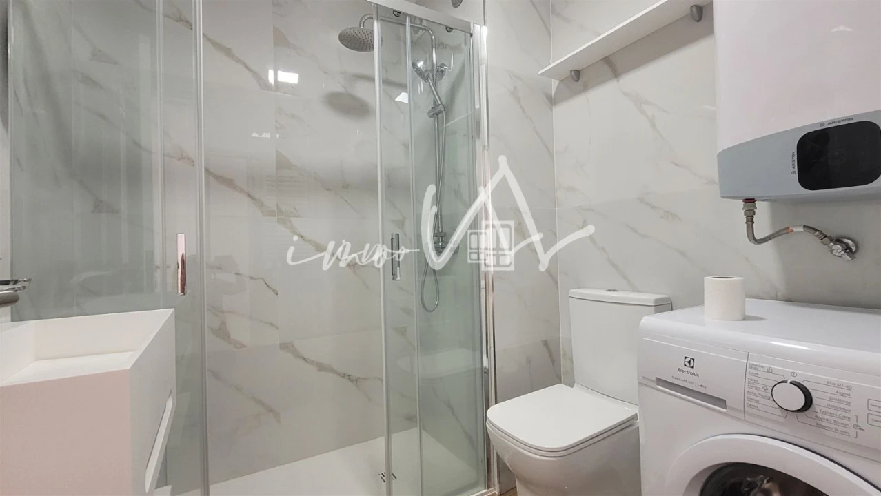 Apartamento T1 para Venda em Buarcos Foto 15