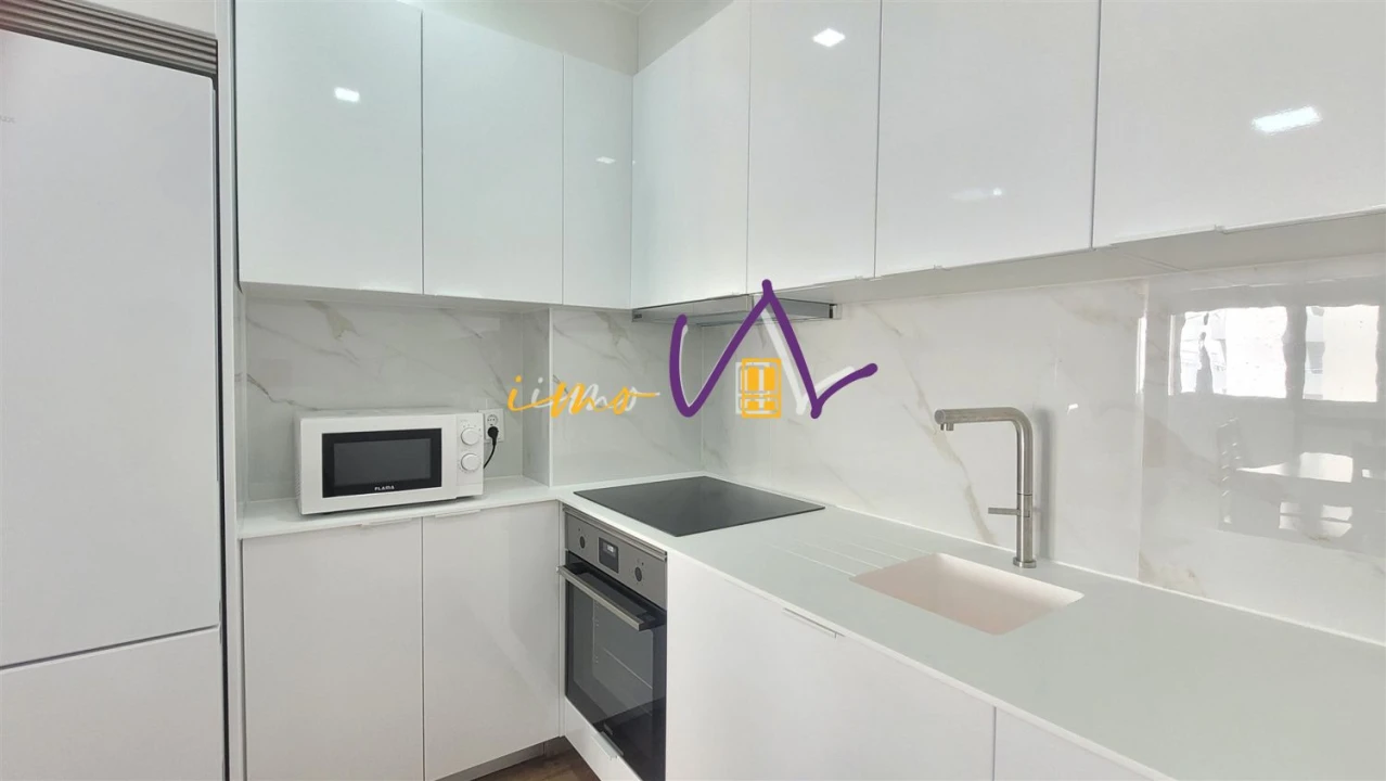 Apartamento T1 para Venda em Buarcos Foto 6