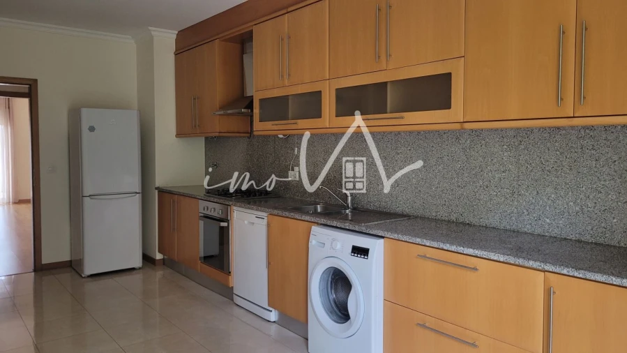 Apartamento T3 para Venda em Tavarede Foto 2