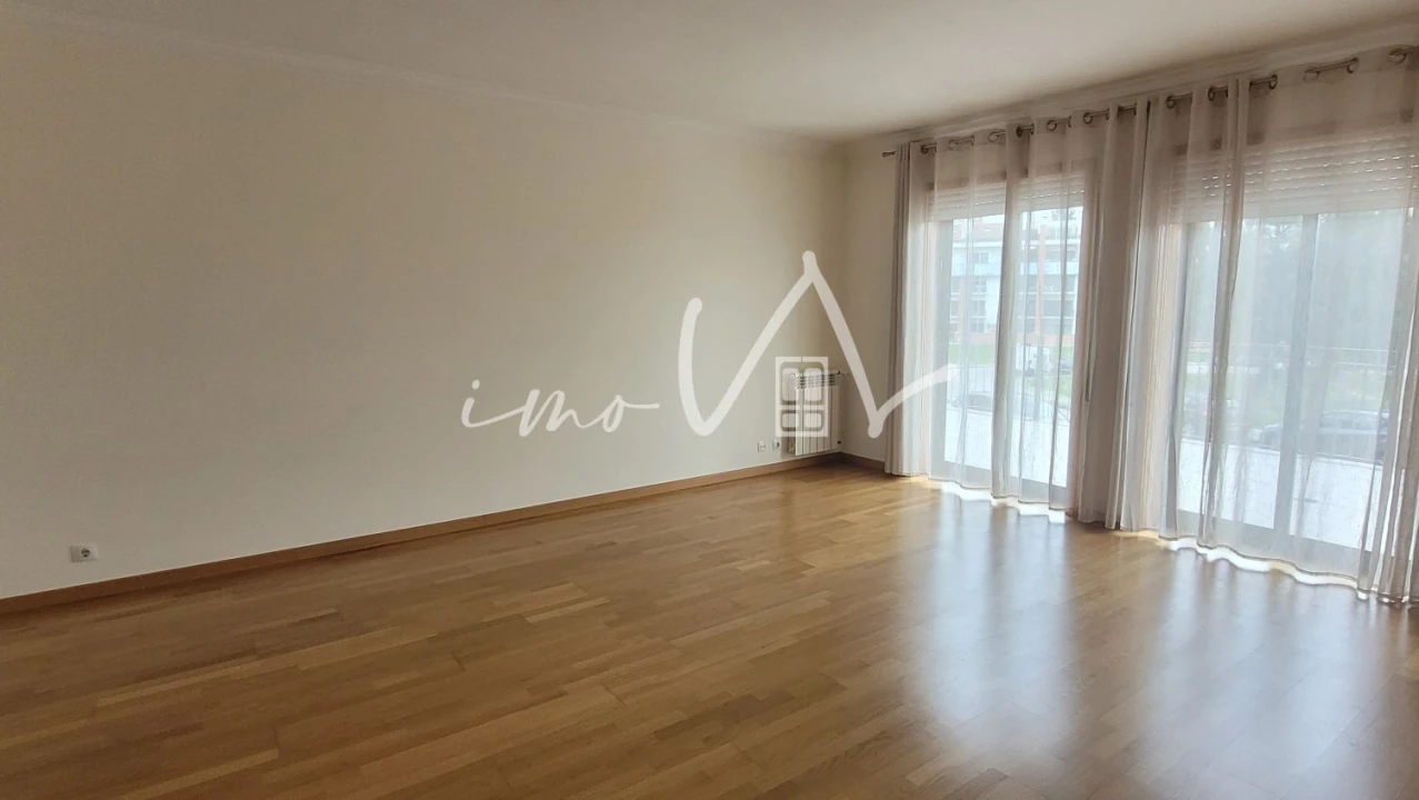 Apartamento T3 para Venda em Tavarede Foto 5