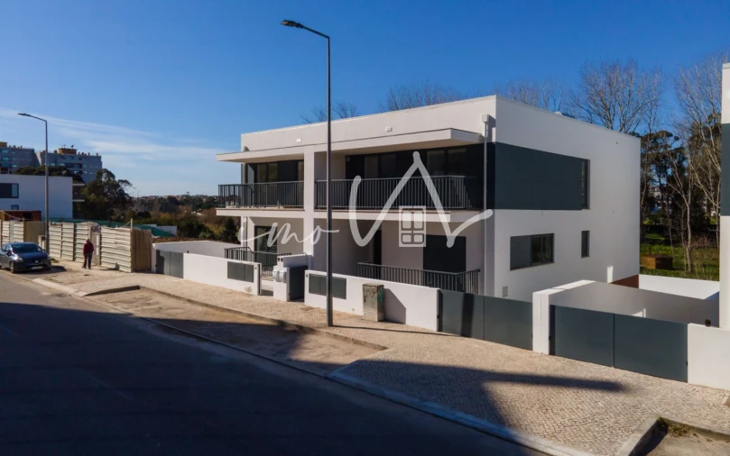 Moradia T4 para Venda em Tavarede Foto 11