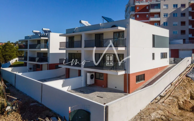 Moradia T4 para Venda em Tavarede Foto 5