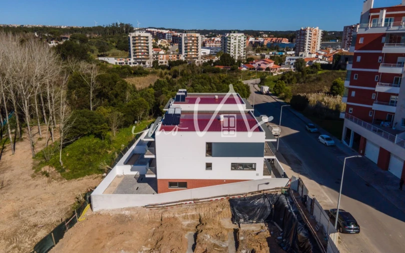 Moradia T4 para Venda em Tavarede Foto 2