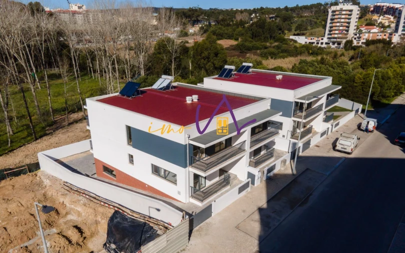 Moradia T4 para Venda em Tavarede Foto 3