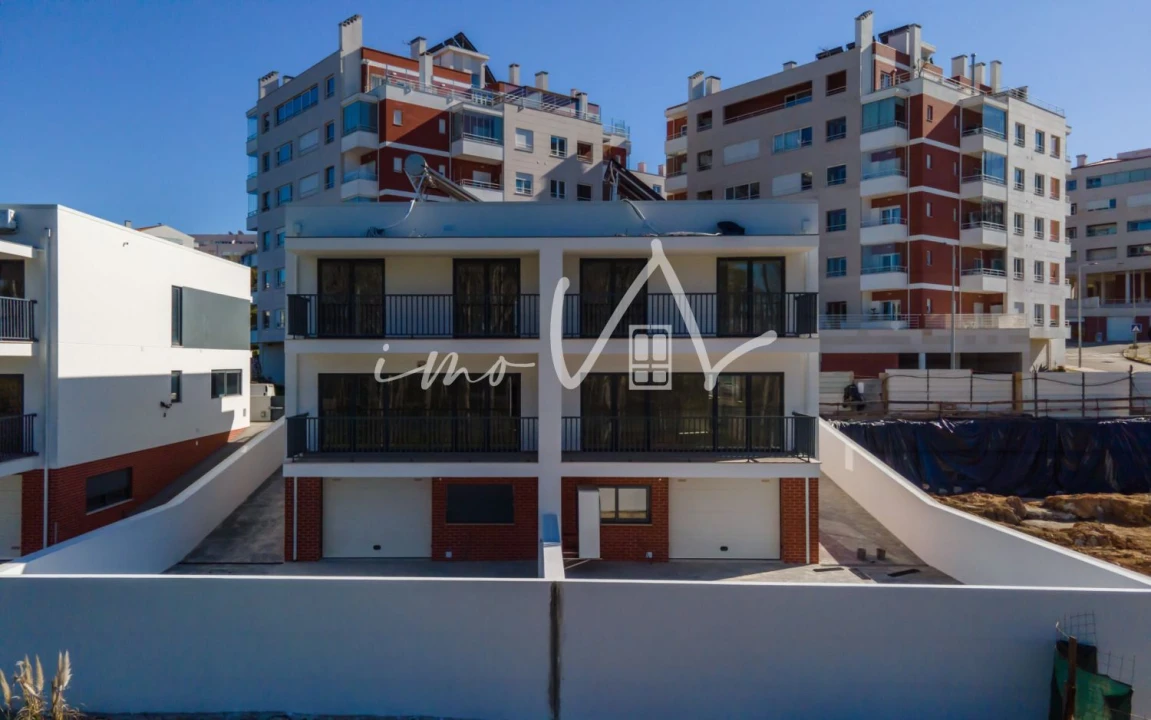 Moradia T4 para Venda em Tavarede Foto 6