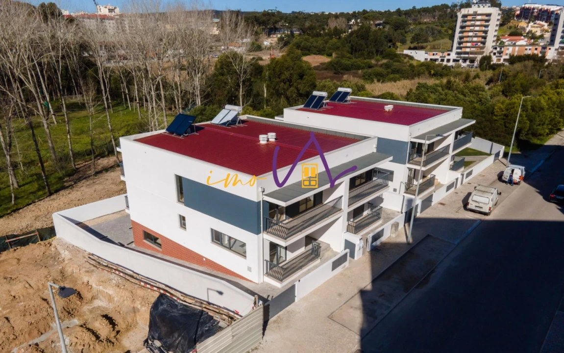 Moradia T4 para Venda em Tavarede Foto 3