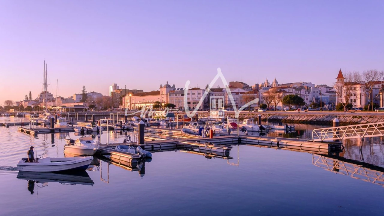 Moradia T4 para Venda em Tavarede Foto 28