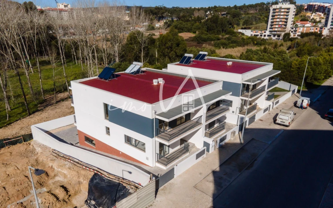 Moradia T4 para Venda em Tavarede Foto 3