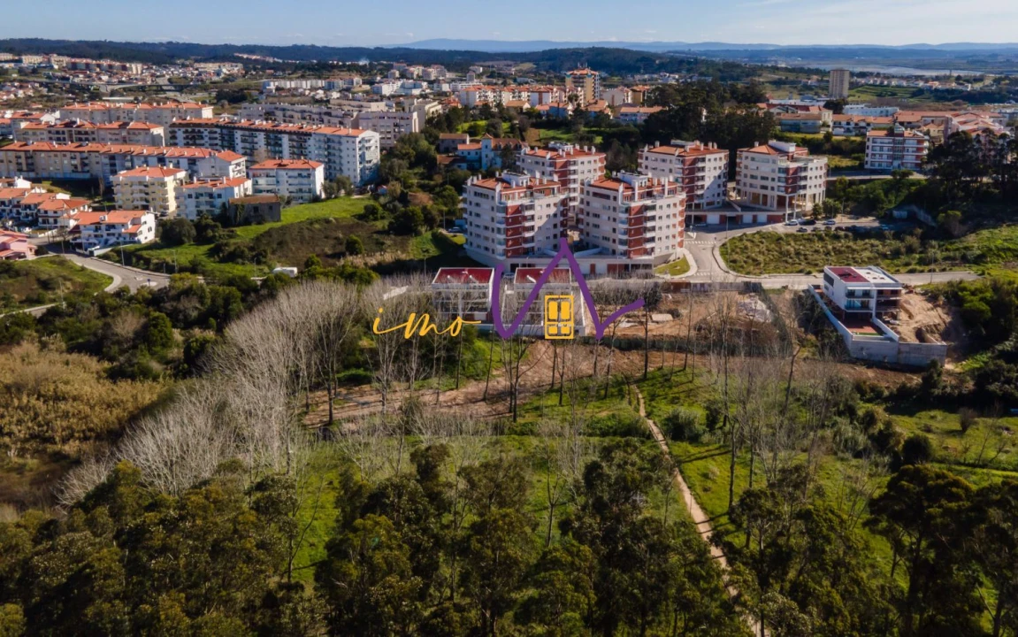 Moradia T4 para Venda em Tavarede Foto 13