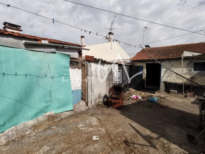 Moradia T3 para Venda em Marinha das Ondas Foto 12