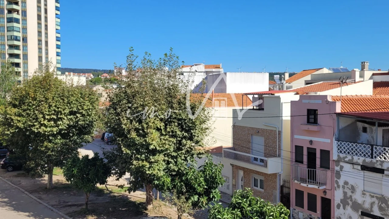 Apartamento T2 para Venda em Buarcos Foto 48