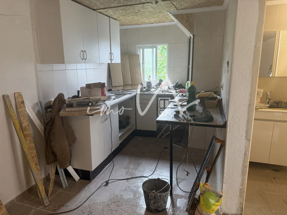 Moradia T1 para Venda em Tavarede Foto 6