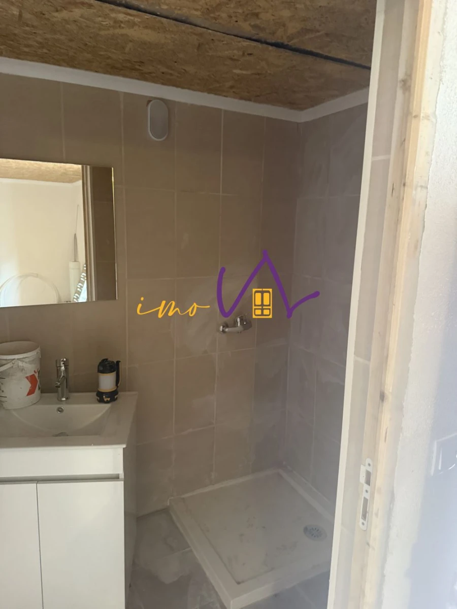 Moradia T1 para Venda em Tavarede Foto 9