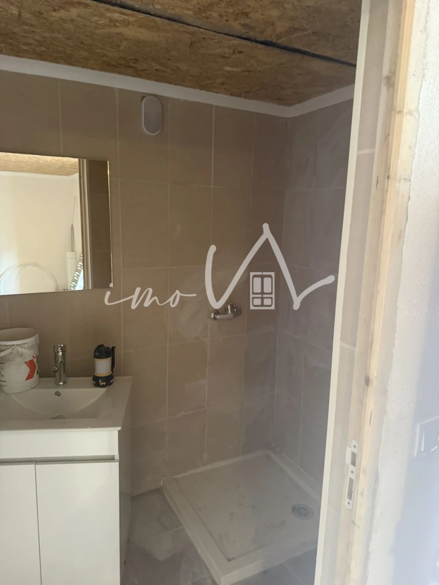 Moradia T1 para Venda em Tavarede Foto 9