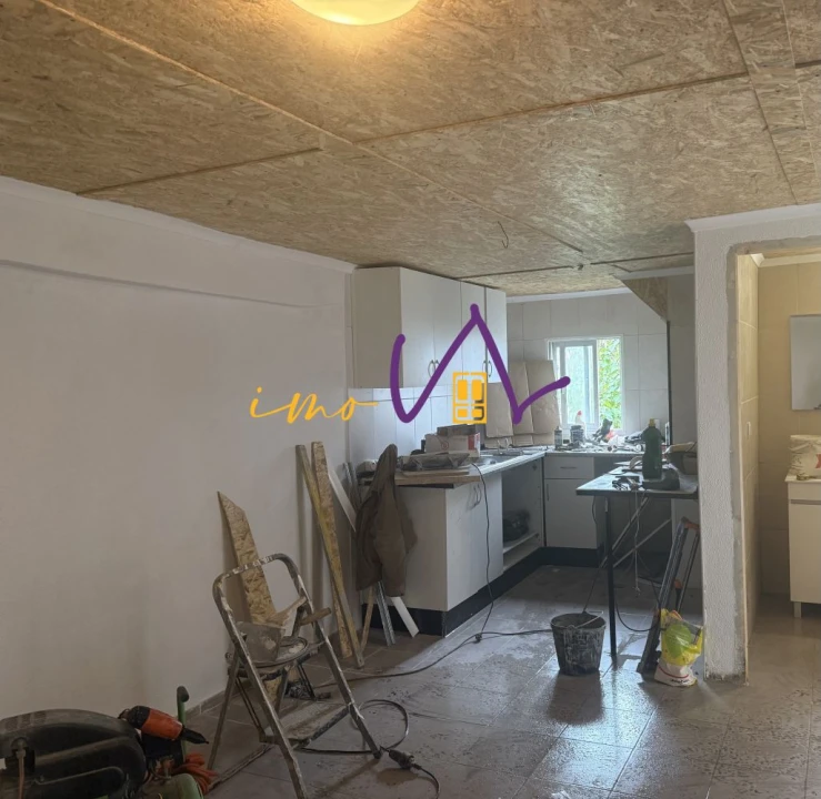 Moradia T1 para Venda em Tavarede Foto 5