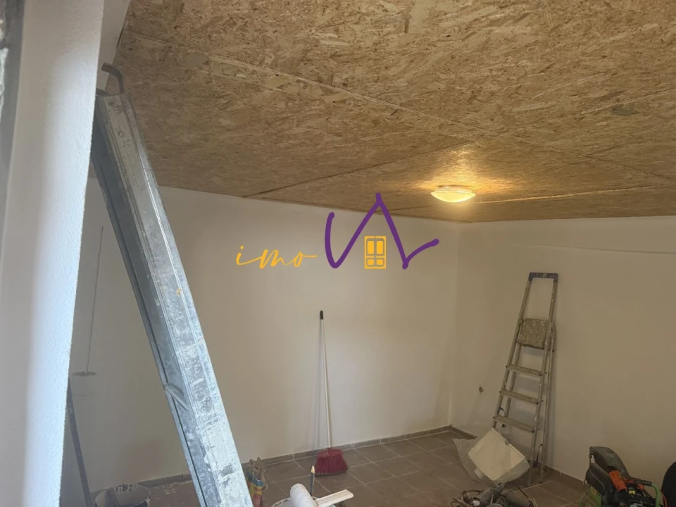 Moradia T1 para Venda em Tavarede Foto 4