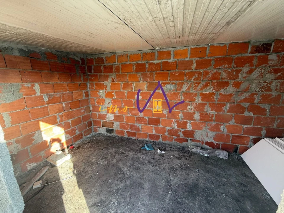 Moradia T1 para Venda em Tavarede Foto 12